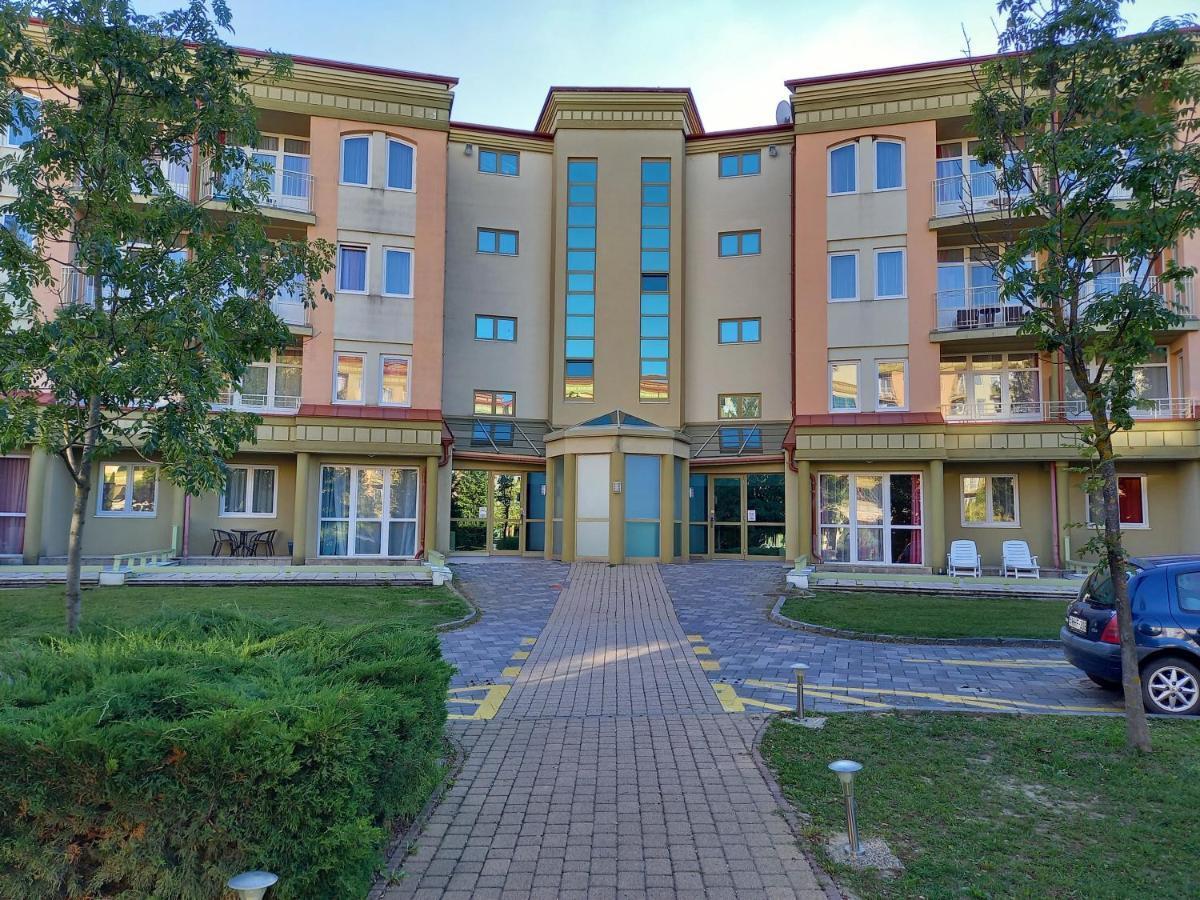 Karos Gold 813 Wellness Apartman زلاكاروس المظهر الخارجي الصورة