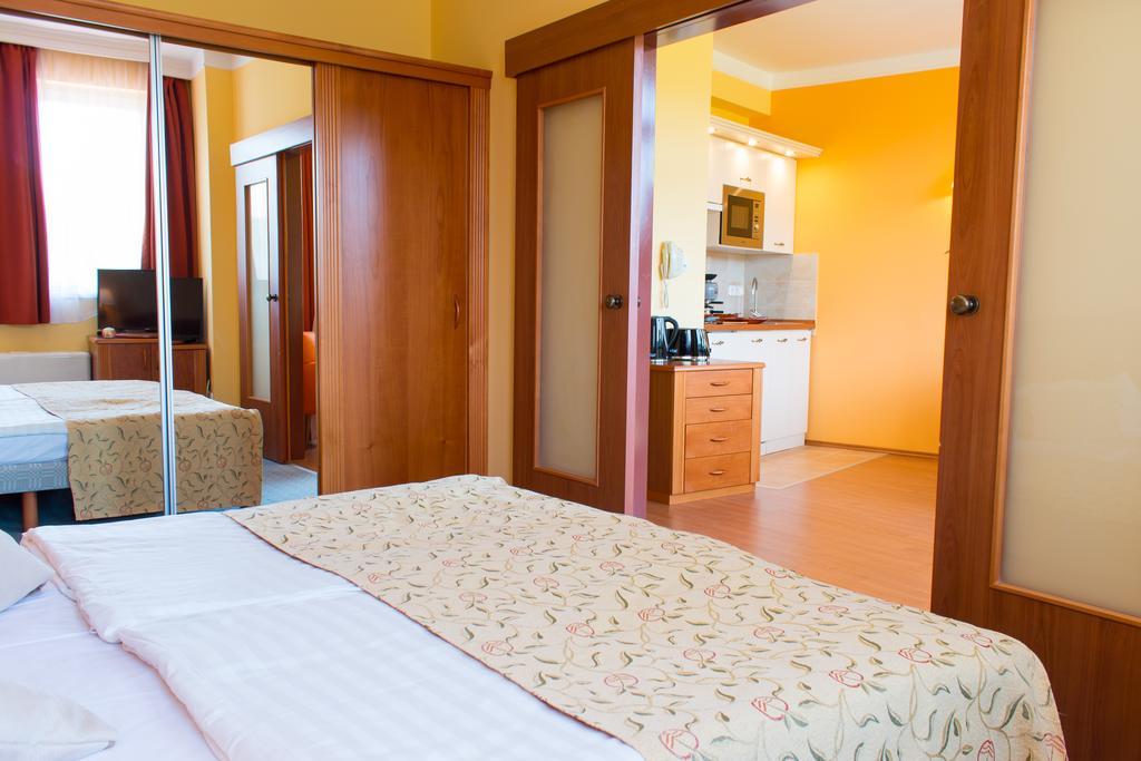 Karos Gold 813 Wellness Apartman زلاكاروس المظهر الخارجي الصورة